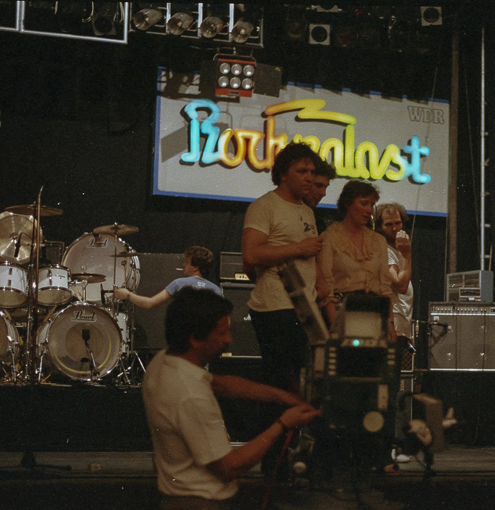 Road manager Maarten Baggerman with sound engineer John Kriek photographed on June 05 1982 Rockpalast show in Cologne (Germany) Photo Roel Vinkes